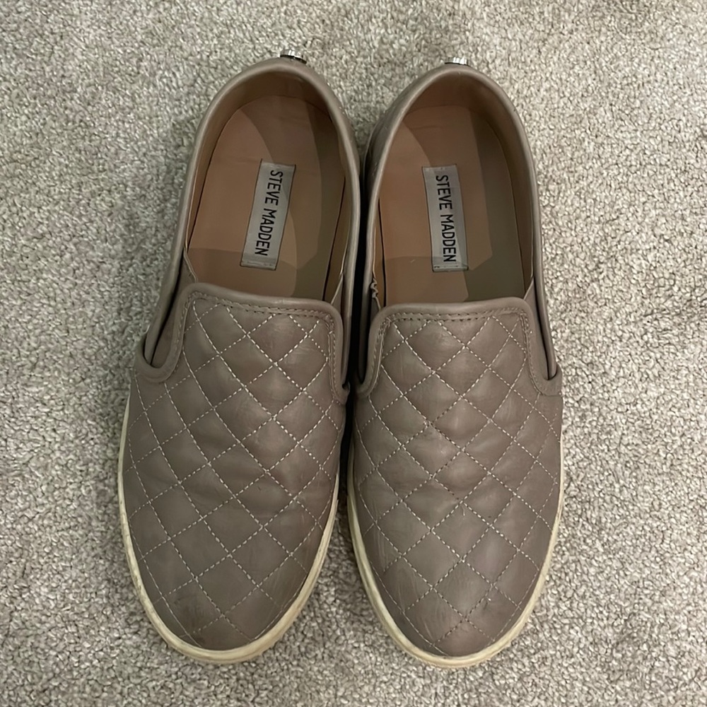Steve Madden Ecentric-Q. They retail for $80 - only worn a few times.